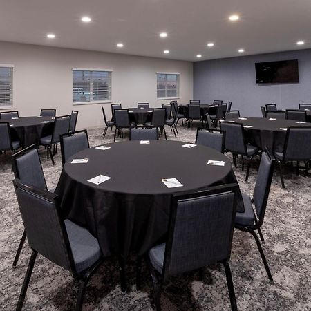 Grandstay Hotel & Suites Algona Ngoại thất bức ảnh